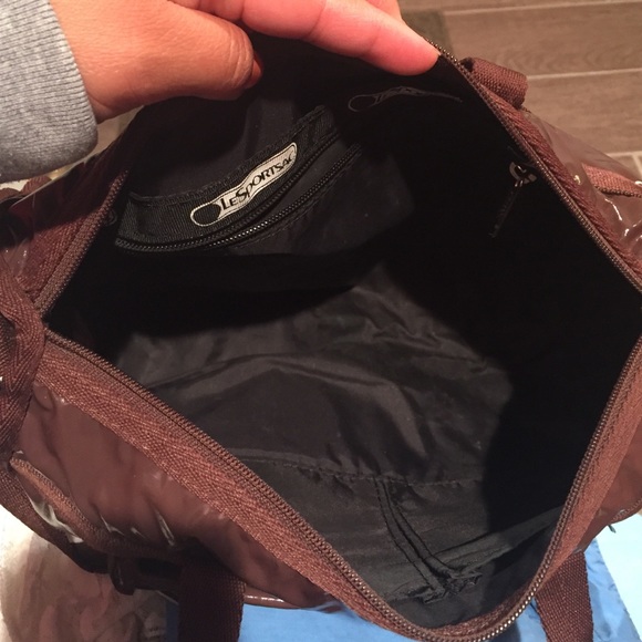 LeSportsac crossbody - Picture 4 of 4