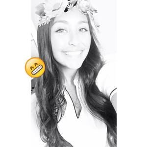 Meet your Posher, Yolanda