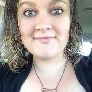 Meet your Posher, Courtney