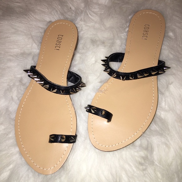 🎉NEW🎉 Black Spiked Rockstar Sandals - Picture 2 of 3