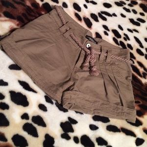 Madonna tan shorts