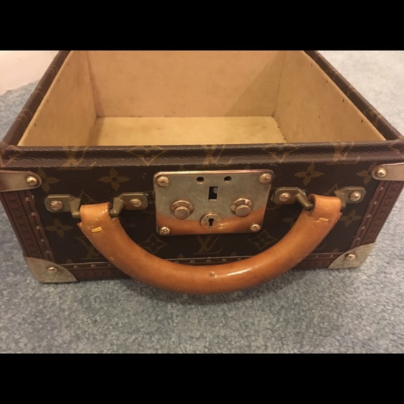 LOUIS VUITTON Jewelry Case - Picture 4 of 4