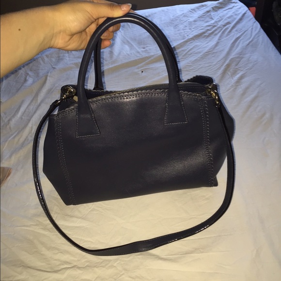 Kate spade bag! Great condition! Few scratches - Picture 2 of 3
