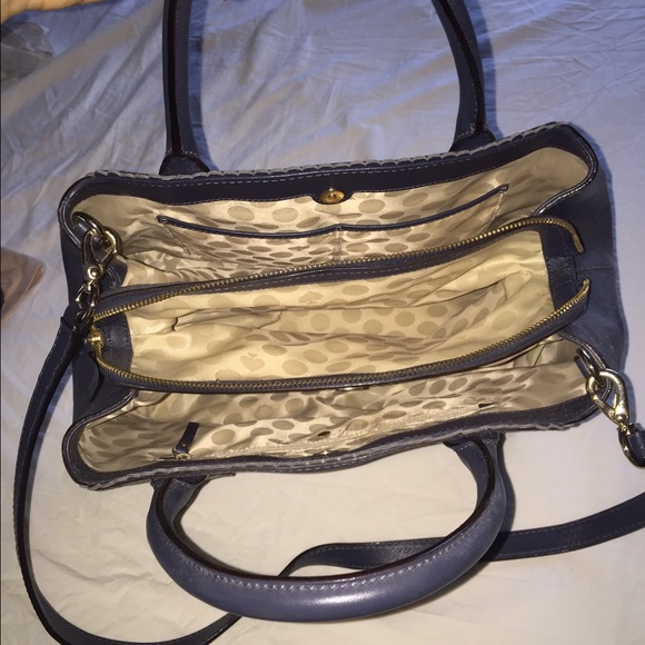 Kate spade bag! Great condition! Few scratches - Picture 3 of 3