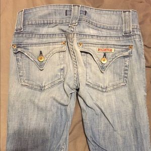 Hudson boot cut jeans fits a 0-2