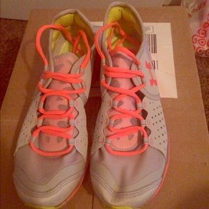 Under Armour Authentic