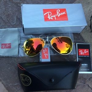 Pink and yellow gold aviators