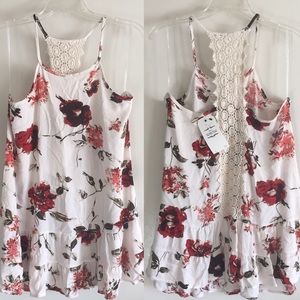 NWT Vici Collection Floral Tunic