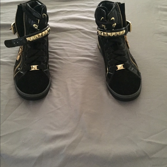 Michael kors black/gold  suede sneakers