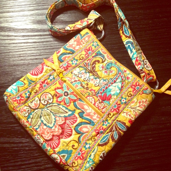 CUTE Vera Bradley purse!