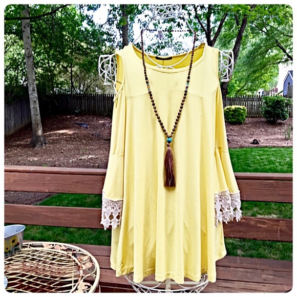 Sunny yellow crochet detail tunic👠 - Picture 2 of 4