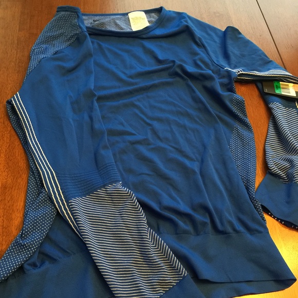 Nike Dri-Fit Long Sleeved Shirt