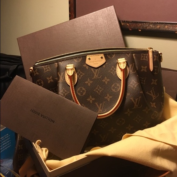 ‼️ALL SOLD‼️Louis Vuitton - THE SQUAD!😘 #iminLVoe - Picture 4 of 4