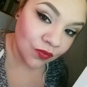 Meet your Posher, Carina