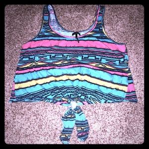 Aztec crop top 💭