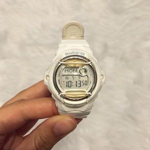 White baby g-shock