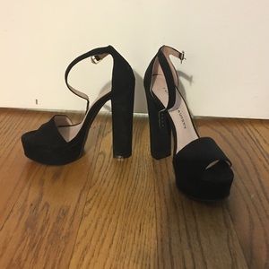 Chinese Laundry black heels