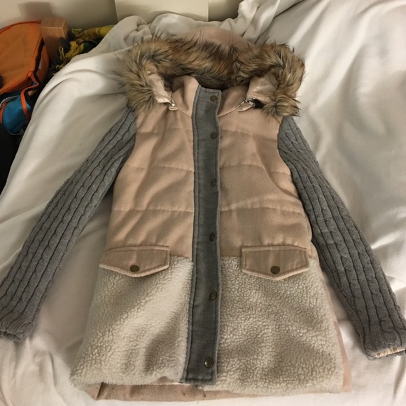Fall and winter coat look in one! - Picture 1 of 4