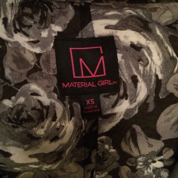 Cardigan - Picture 2 of 3