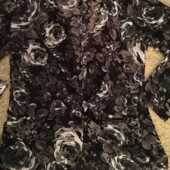 Cardigan - Picture 3 of 3