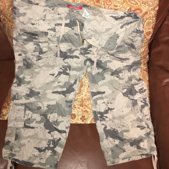 Camo Cargo Capri Shorts