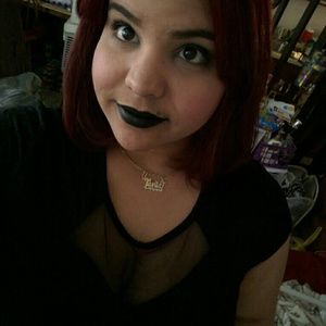 Meet your Posher, Tania