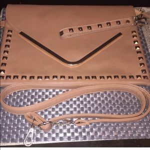 🔸Studded🔸Clutch/CrossBody in Cognac
