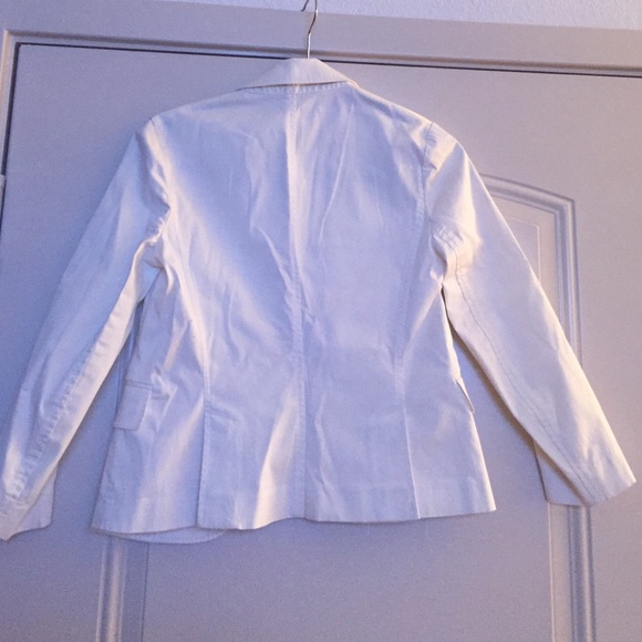 White blazer - Picture 3 of 3