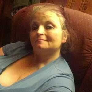 Meet your Posher, Elaine