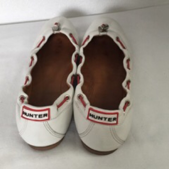 SOLD---HUNTER flats- leather and amazingly cute - Picture 2 of 5