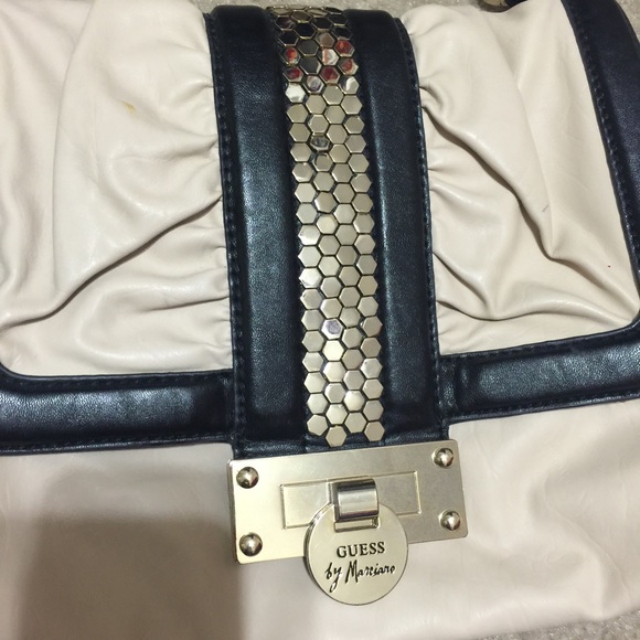 Purse - Picture 2 of 3
