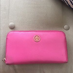 Authentic Tory Burch Pink Zip Wallet