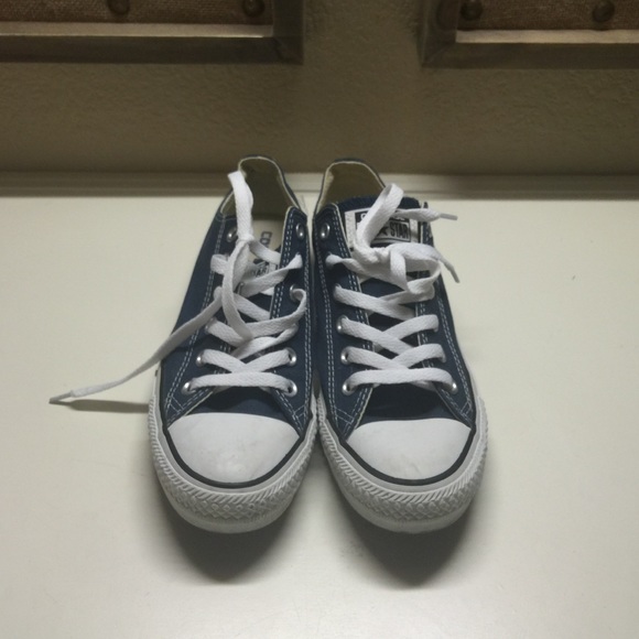 Navy converse