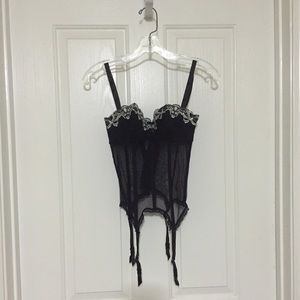 Victoria's Secret stretch lace bustier 34B New