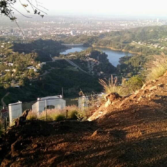 Meet Your Posher, Lisa! - Picture 3 of 4