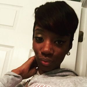 Meet your Posher, Amber