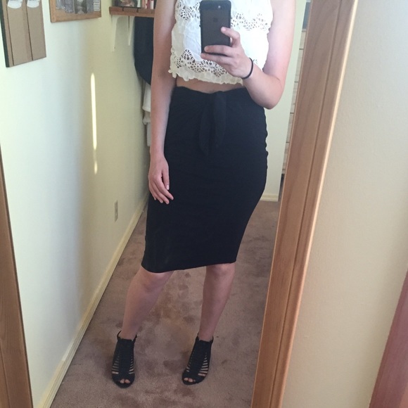 James Perse bodycon midi skirt