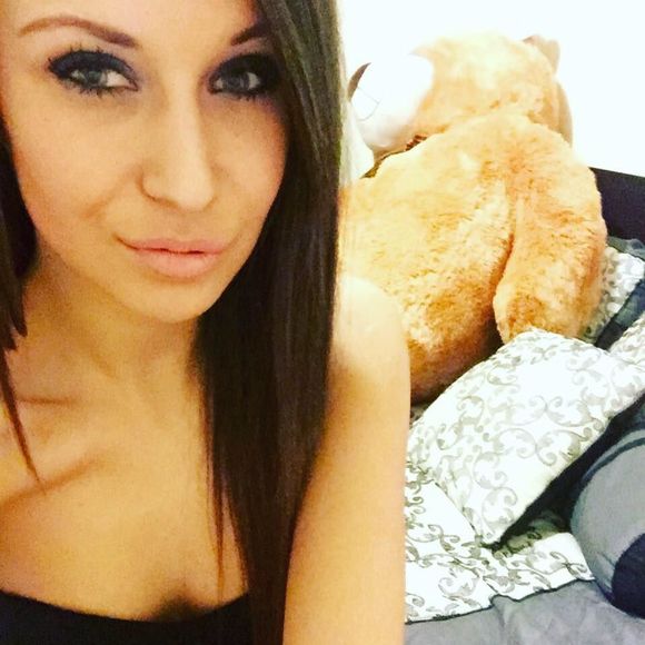 Meet your Posher, Polly