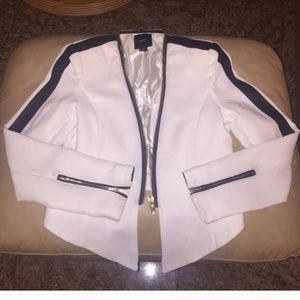 Forever 21 white blazer/jacket NWOT.