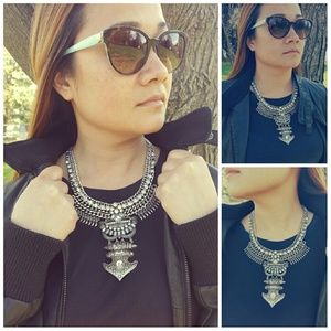 NEW BOHO VINTAGE SHIELD PENDANT STATEMENT NECKLACE