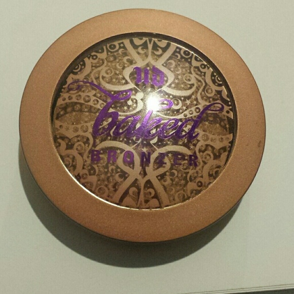 Urban Decay Bronzer in Baked