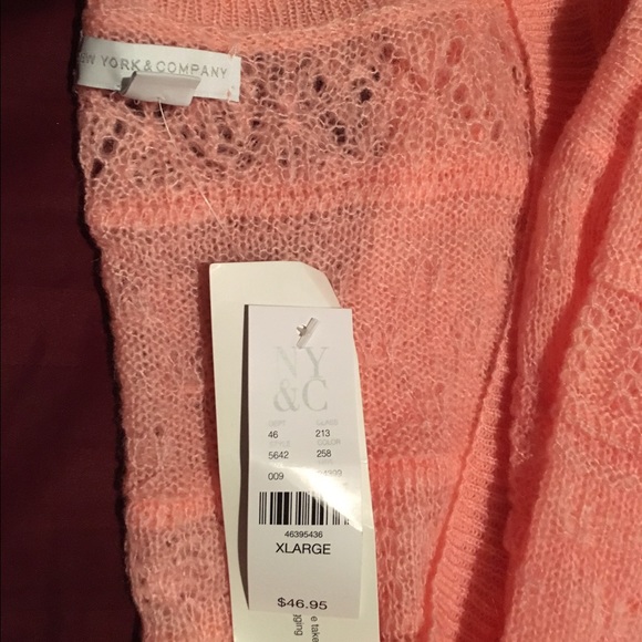 New York & Company beautiful coral sweater - Picture 2 of 3