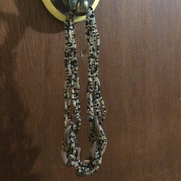 Necklace - Picture 1 of 2