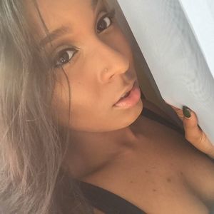 Meet your Posher, Ivette