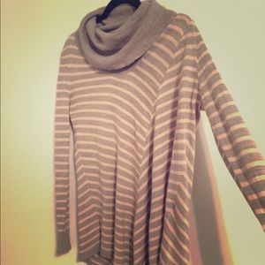 Maternity sweater🎉on sale!