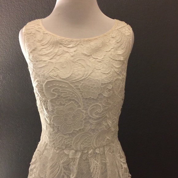 Adrianna Papell Lace Dress - Picture 2 of 4