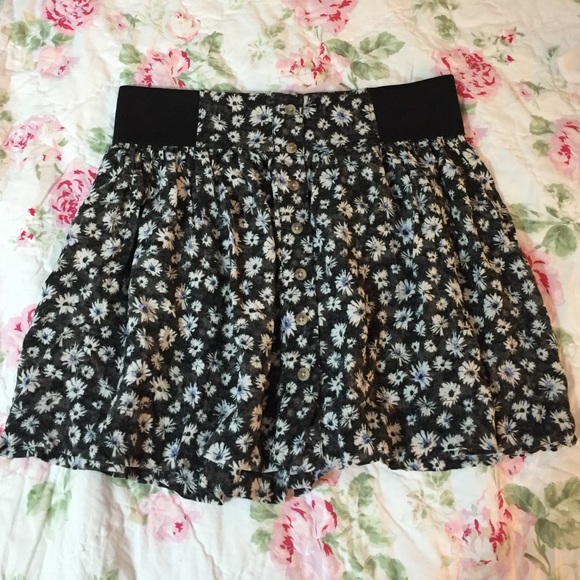 ✨Host Pick!!!✨American Eagle flared skirt