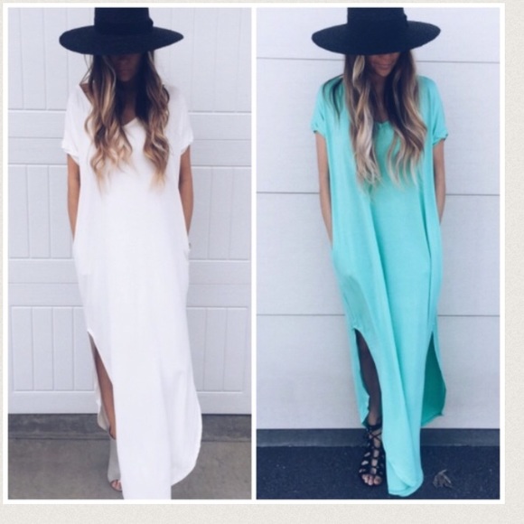 New Arrival • Ivory Side Slit Maxi Dress - Picture 2 of 4