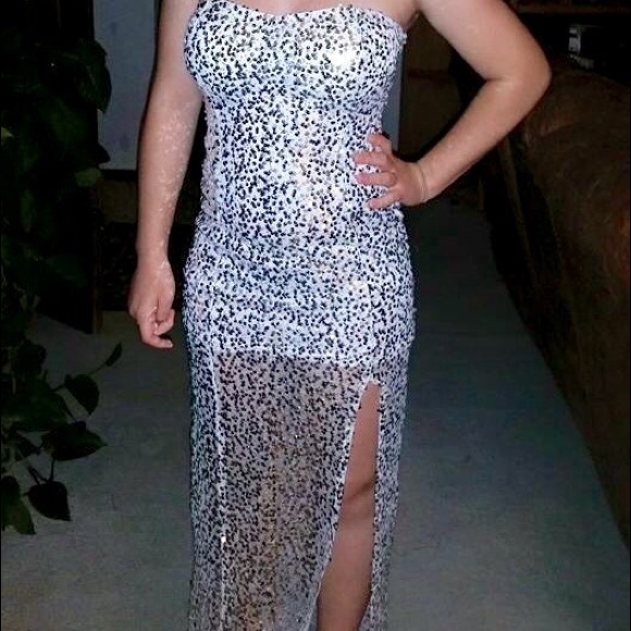 Prom/homecoming dress - Picture 4 of 4