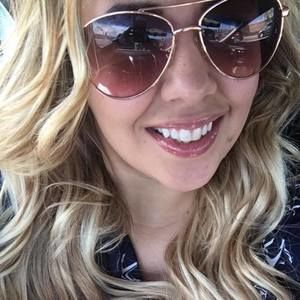 Meet your Posher, Thais